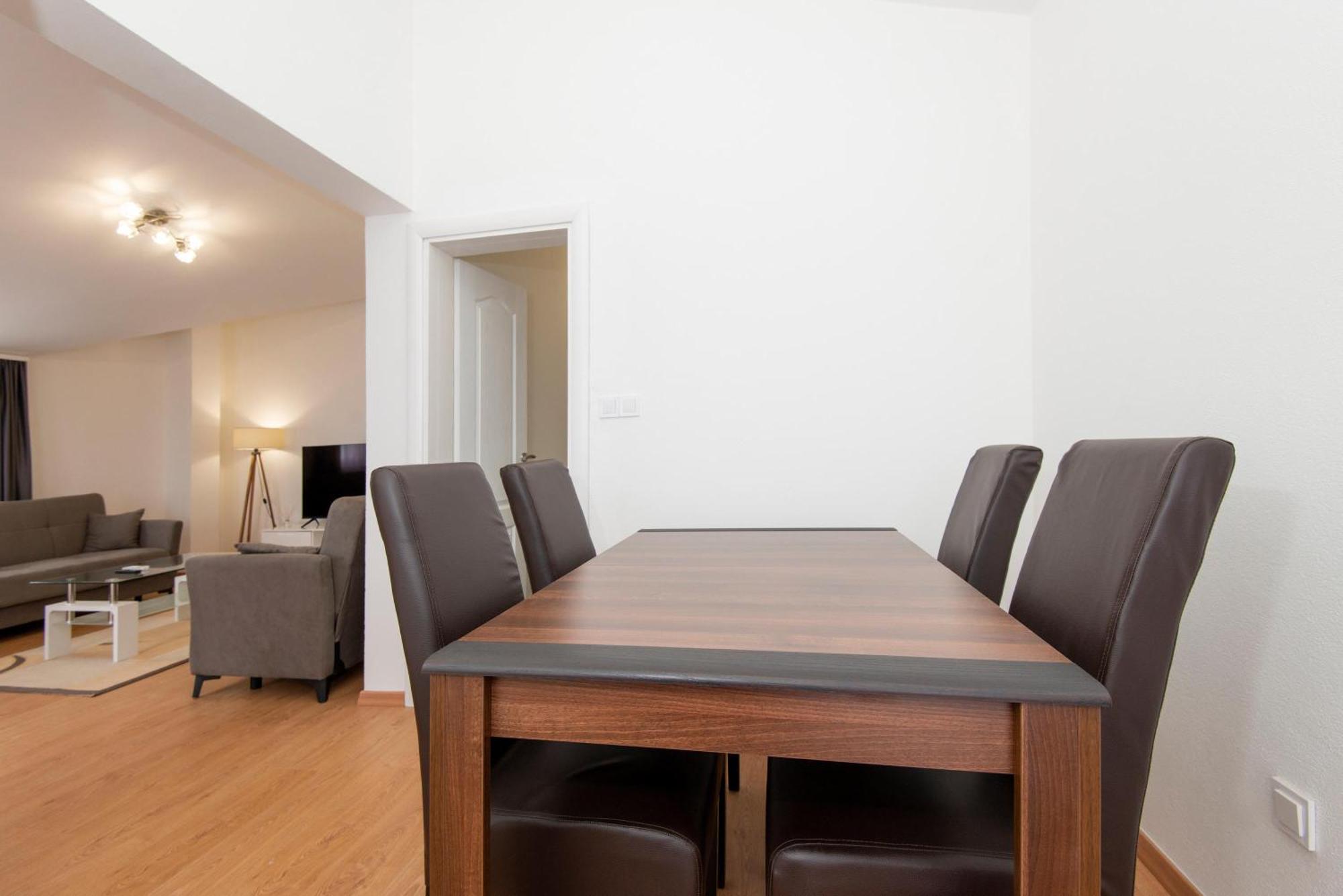 Hillside Vista Apartments Tivat Kültér fotó