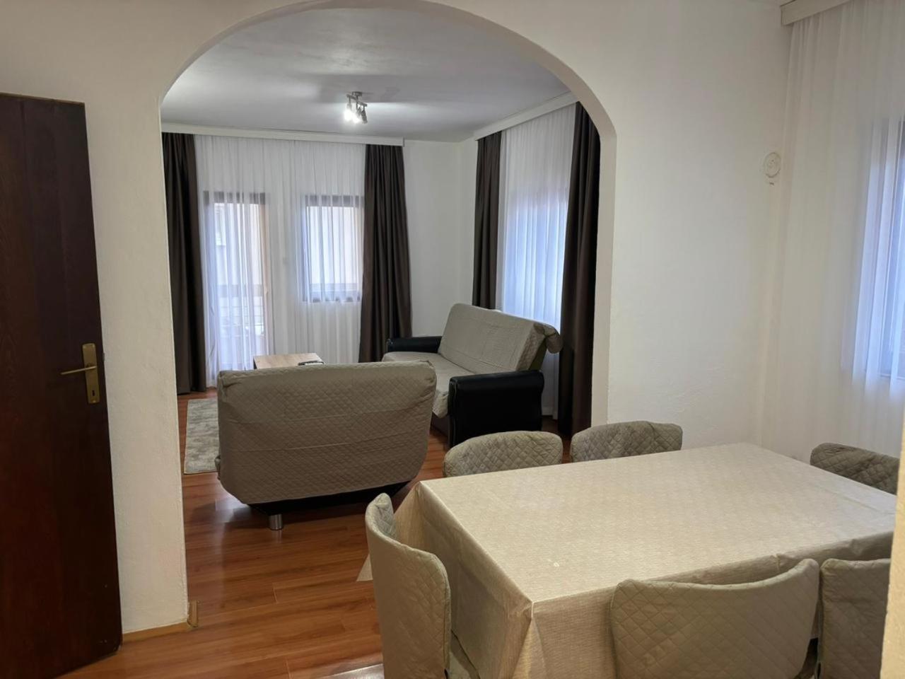 Hillside Vista Apartments Tivat Kültér fotó