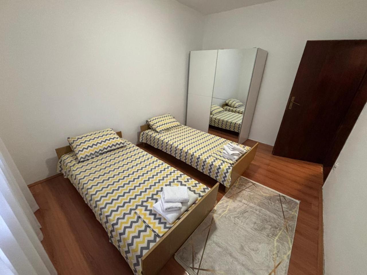 Hillside Vista Apartments Tivat Kültér fotó