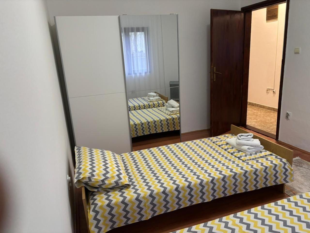 Hillside Vista Apartments Tivat Kültér fotó